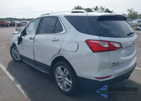 2018 Chevrolet Equinox Premier z USA, uszkodzony, nr VIN 2GNAXWEXXJ6323805